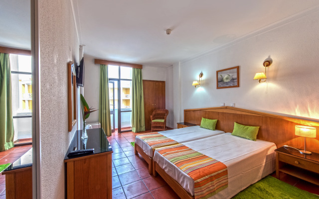 Hotel Colina do Mar