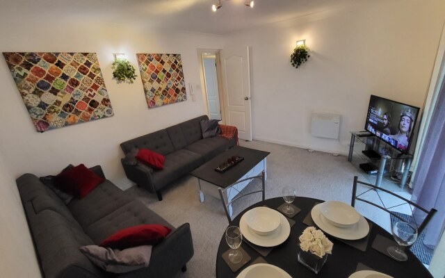 Captivating 2-bed Apartment in Southend-on-sea