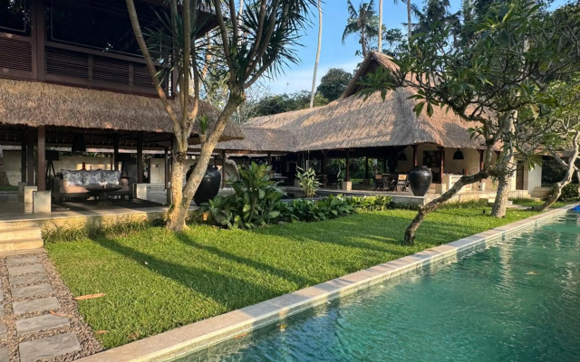 Villa Pantulan Bali Hotel