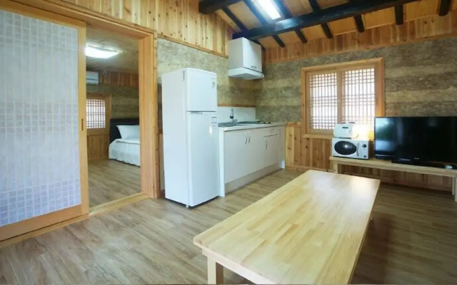 Chan's House Pension