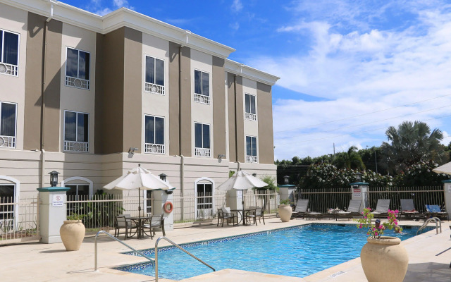 Holiday Inn Express Hotel & Suites Trincity Trinidad Airport by IHG