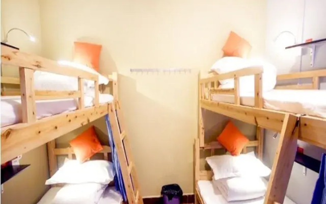 Chengdu Lifes Colour Inn