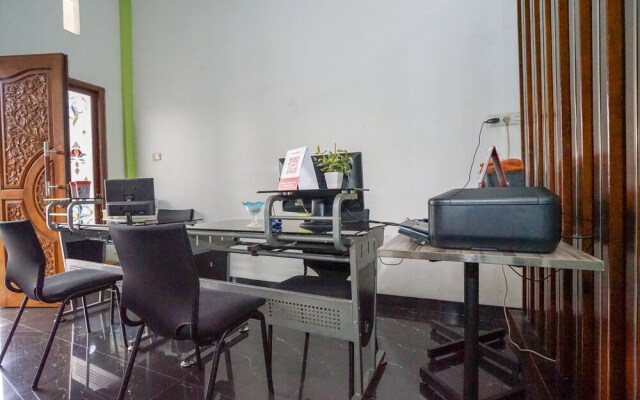 Afifah Homestay Syariah by OYO Rooms