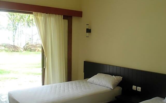 GONDANG1 beach hotel