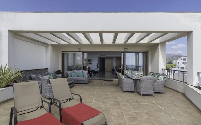 Great Penthouse Near Beach