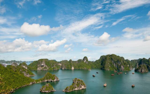 Halong Seasun Cruise