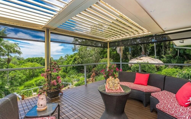 Funky Ocean Shores Getaway