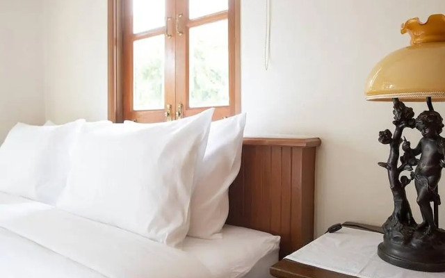 Royal Riverside Villa River View Suite