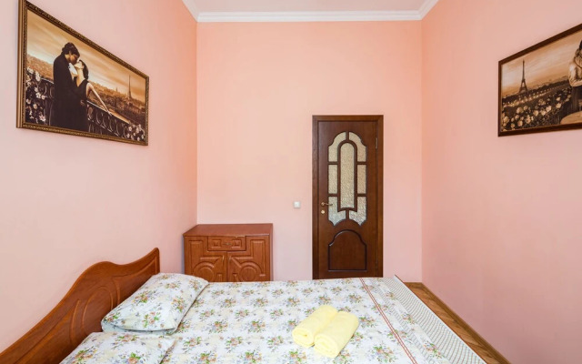 Three separate bedrooms on Square Rynok