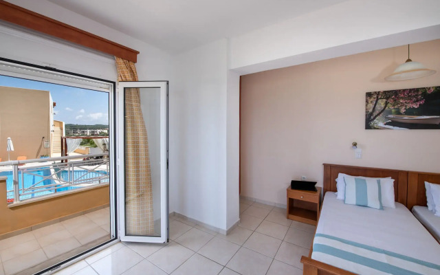 Sunrise Studios & Apartments