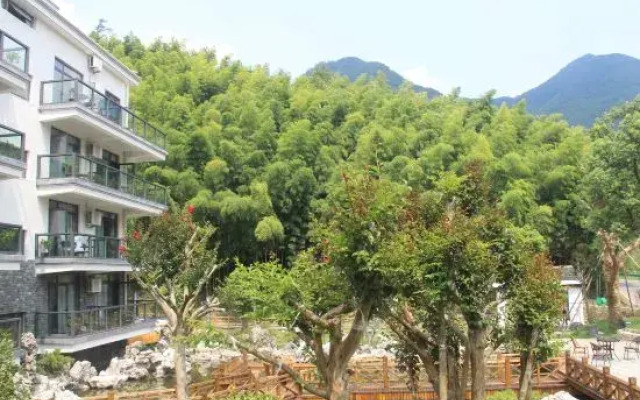 Moon Bay Resort
