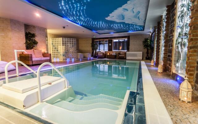 Airport View Hotel & Secret Spa