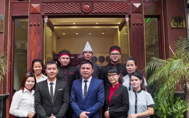 Golden Lotus Legend Hotel