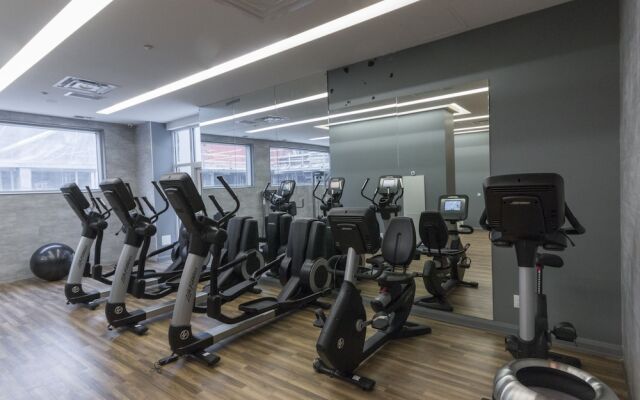 QuickStay - Luxury in Yorkville (Yonge & Bloor)