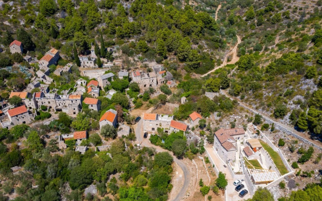Rustic luxury villa Fulmin