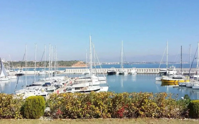 Stunning 2-bed Apartment in Didim