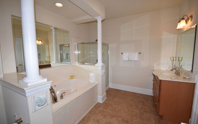 Edgewater Apartment 437