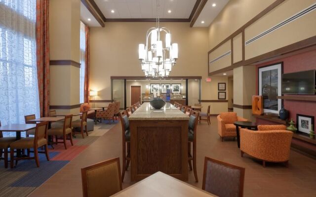 Hampton Inn and Suites Lonoke