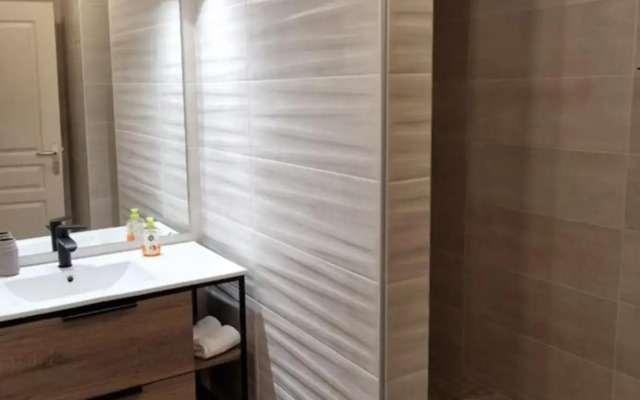 Le Lis Vacances et Affaire Cosy vue Mer