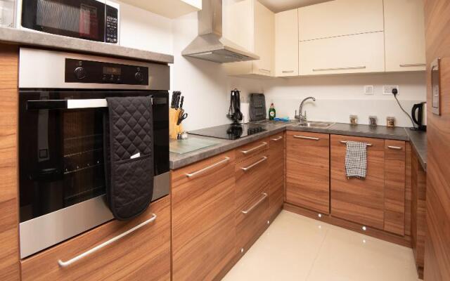 OYO Livin’ Serviced Apartments