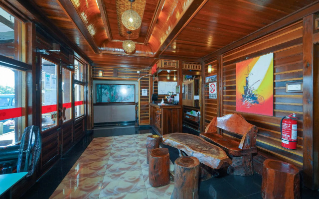 OYO 89976 Fins Hotel