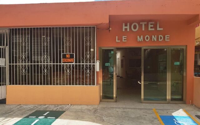 Hotel Suites Le Monde