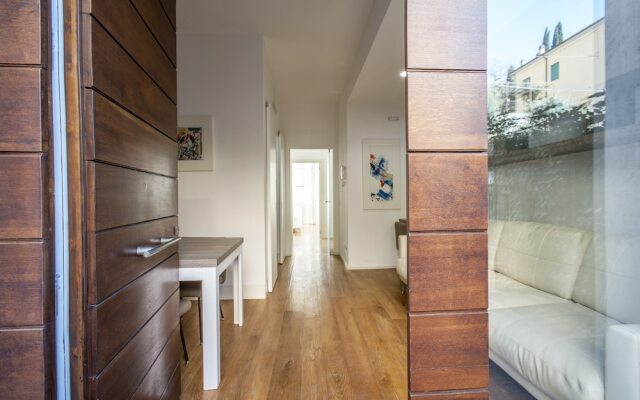 Gallery House