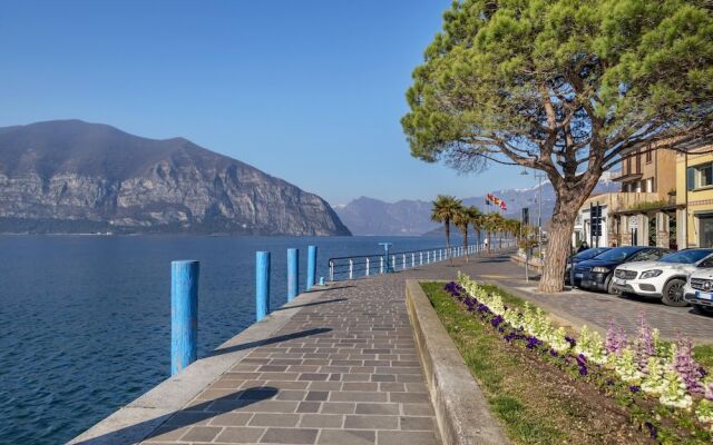 I Balconi in Iseo With 2 Bedrooms and 1 Bathrooms
