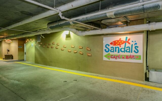 Paradise Resort 1810