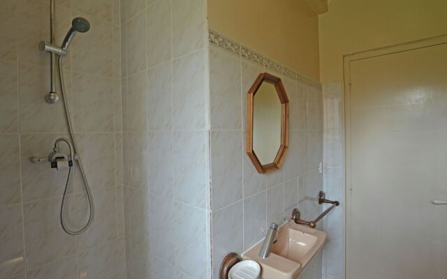 Cosy Villa in Flaux with Swimming Pool