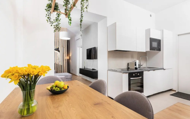 Modern  Apartments  by Upstairs