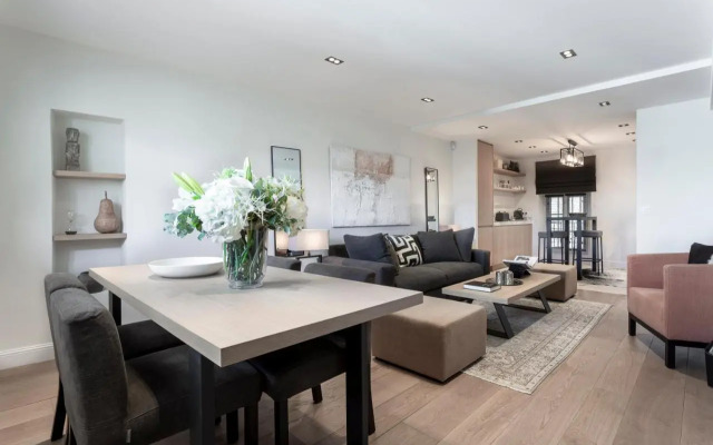 Mougins Luxury Retreats