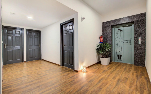 OYO Townhouse 023 CR Park