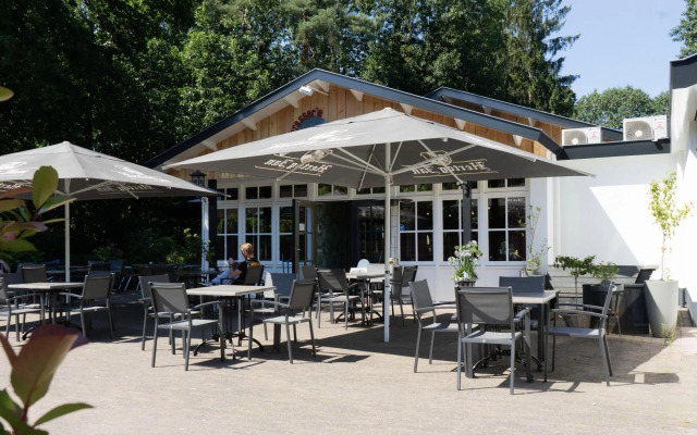 Chalet Near Utrecht With Combimicrowave