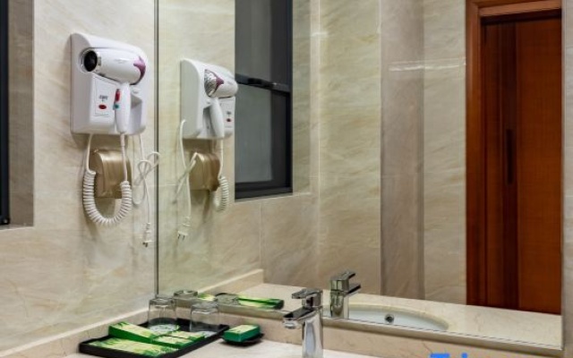 Rendi Mountain Rainforest Hotel – Bathroom – Wuzhishan