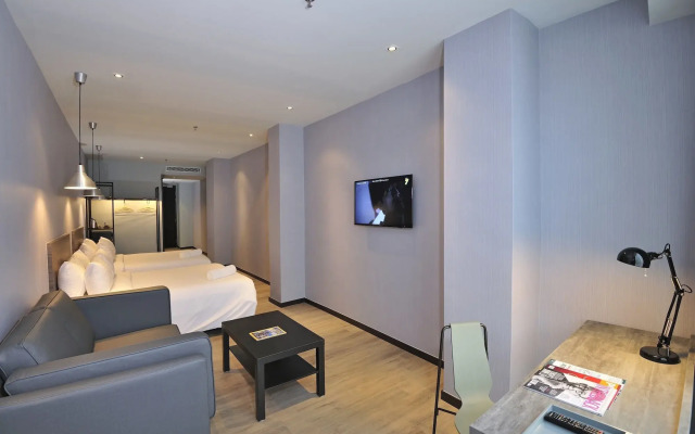 Urban H Hotel