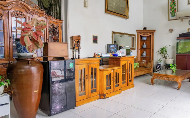 Hotel O The Roy Suite Guest House
