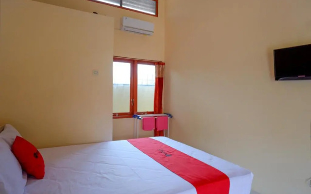 RedDoorz Syariah near Alun Alun Purwokerto