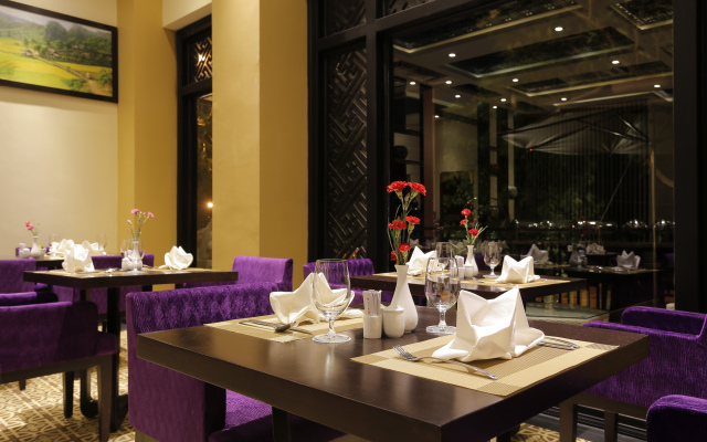 Royal Riverside Hoi An Hotel