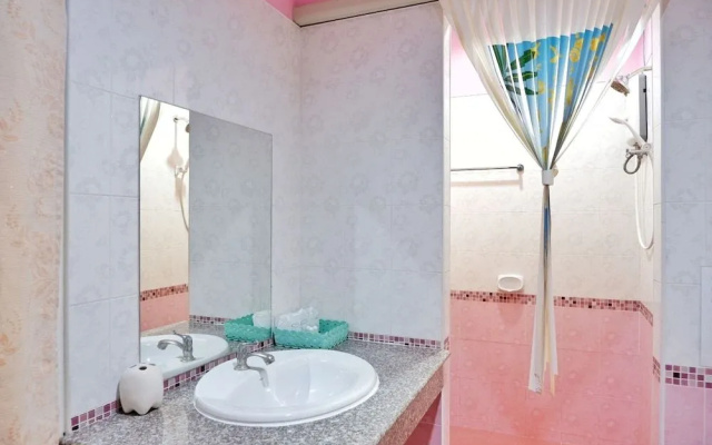 Bali Boutique Hotel Suratthani