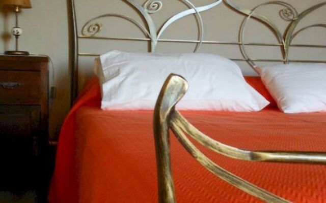 Elegant and Relaxing Farmhouse Nestled in the Heart of Cilento