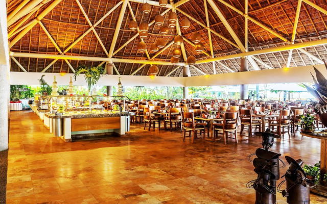 Buganvilias Resort Vacation Club by Ypj