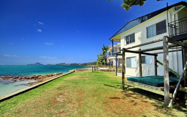 Sandy Point Road 3/38, Yacaaba