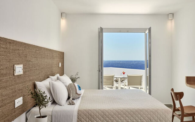 Manoulas Beach Mykonos Resort