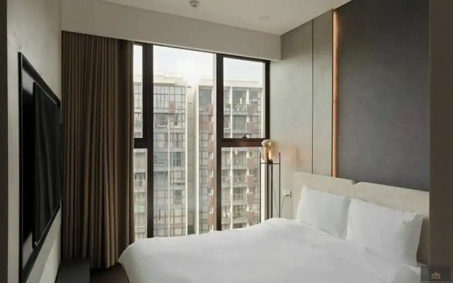 Metropole Residences Luxury Suite