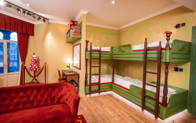 Plopsaland Theater Hotel