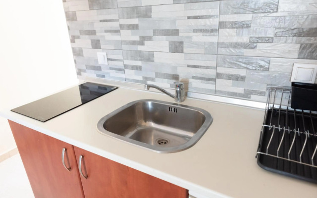 Evdokia's Apartments and Rooms