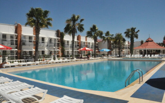 Отель Club Hotel Arinna