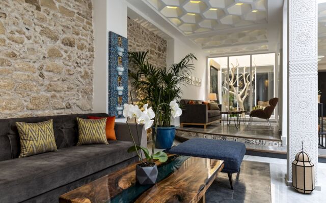 Suite Azur Hotel
