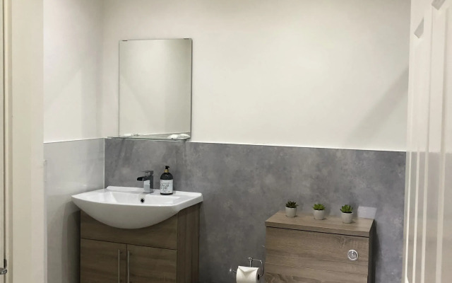 1 & 2 Bedroom Shield House Apartments Sheffield Centre